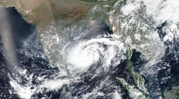 Cyclone tropical Mocha dans le golfe du Bengale