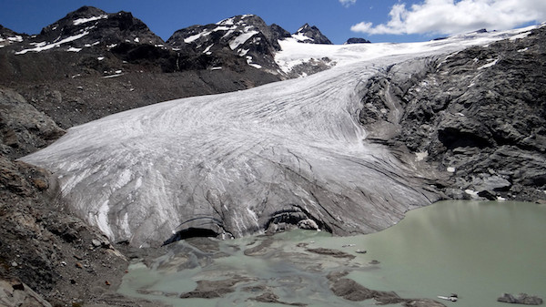 Lac glaciaire, branche orientale du glacier du Ruitor
