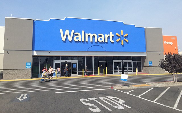 Un emplacement Walmart à Modesto, en Californie