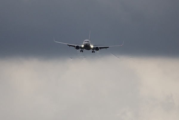 Atterrissage turbulent du Boeing 737-800 de Ryanair